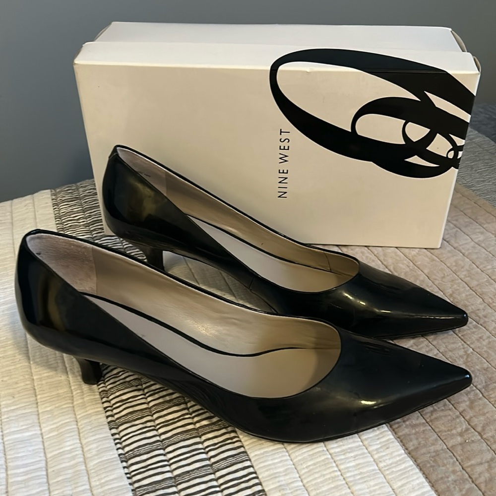 Nine West Oakso kitten heel shoes
